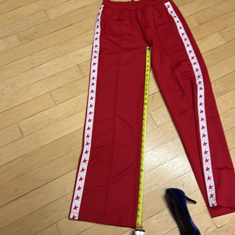 Golden Goose
Women's Pants Red super star M - Picture 9 of 16